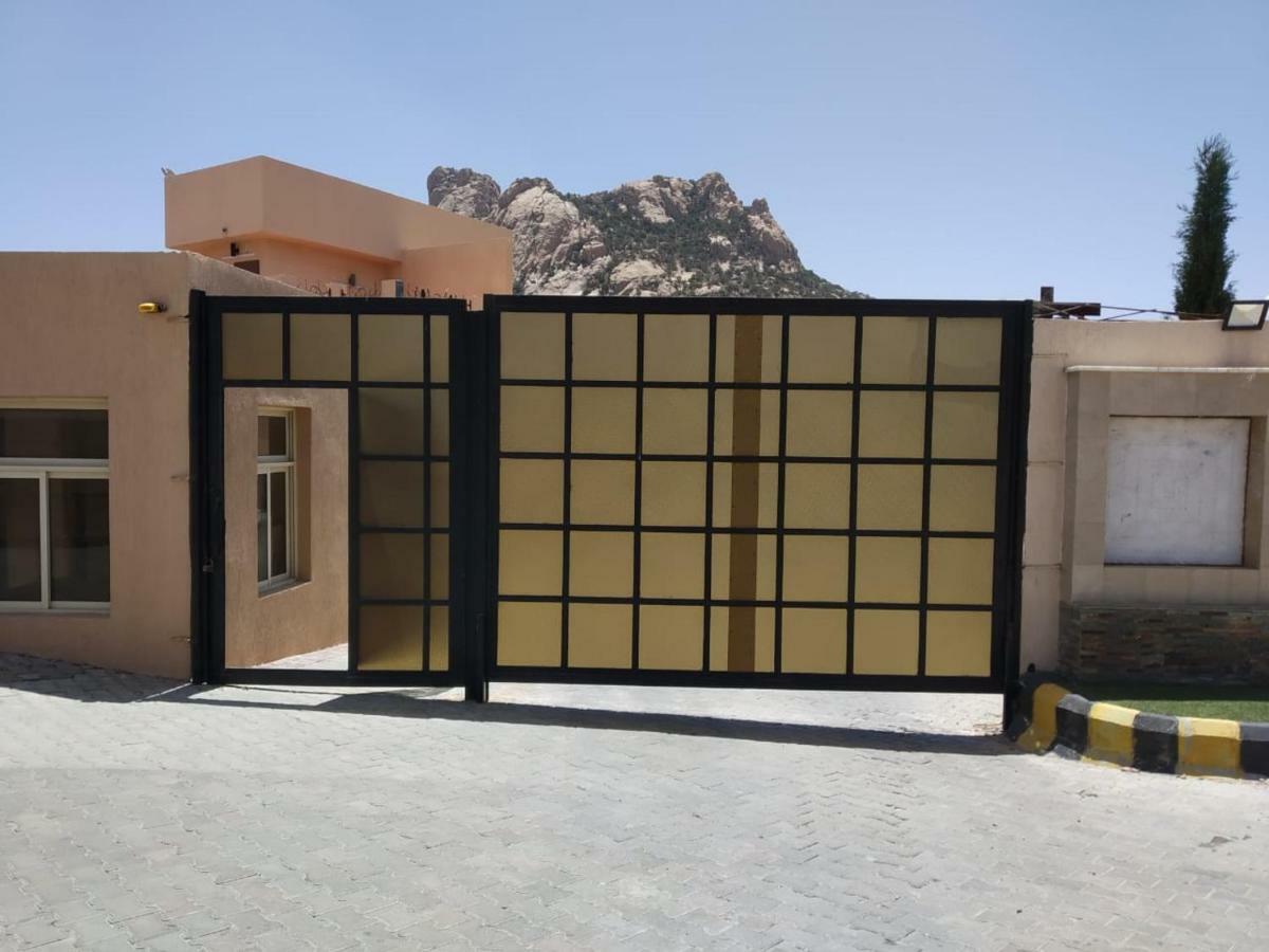 Al Wadi Touristic Vila